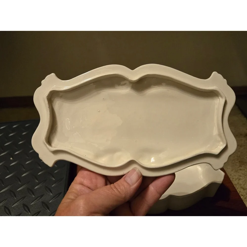 Unmarked vintage ceramic
